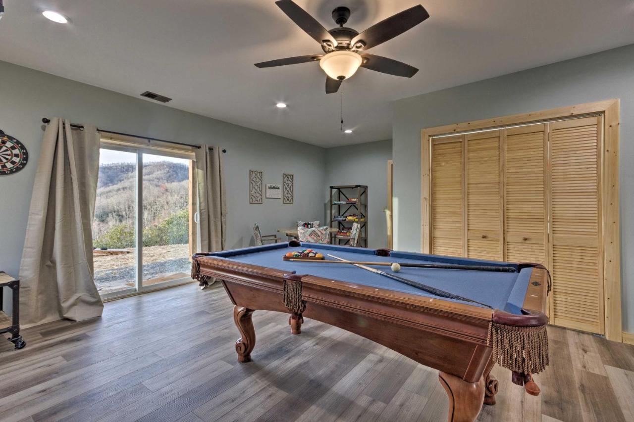 Hilltop Cabin On 5 Acres With Hot Tub And Waterfall! Bryson City Eksteriør billede